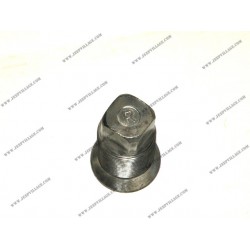 RIGHT INNER WHEEL FIXING NUT